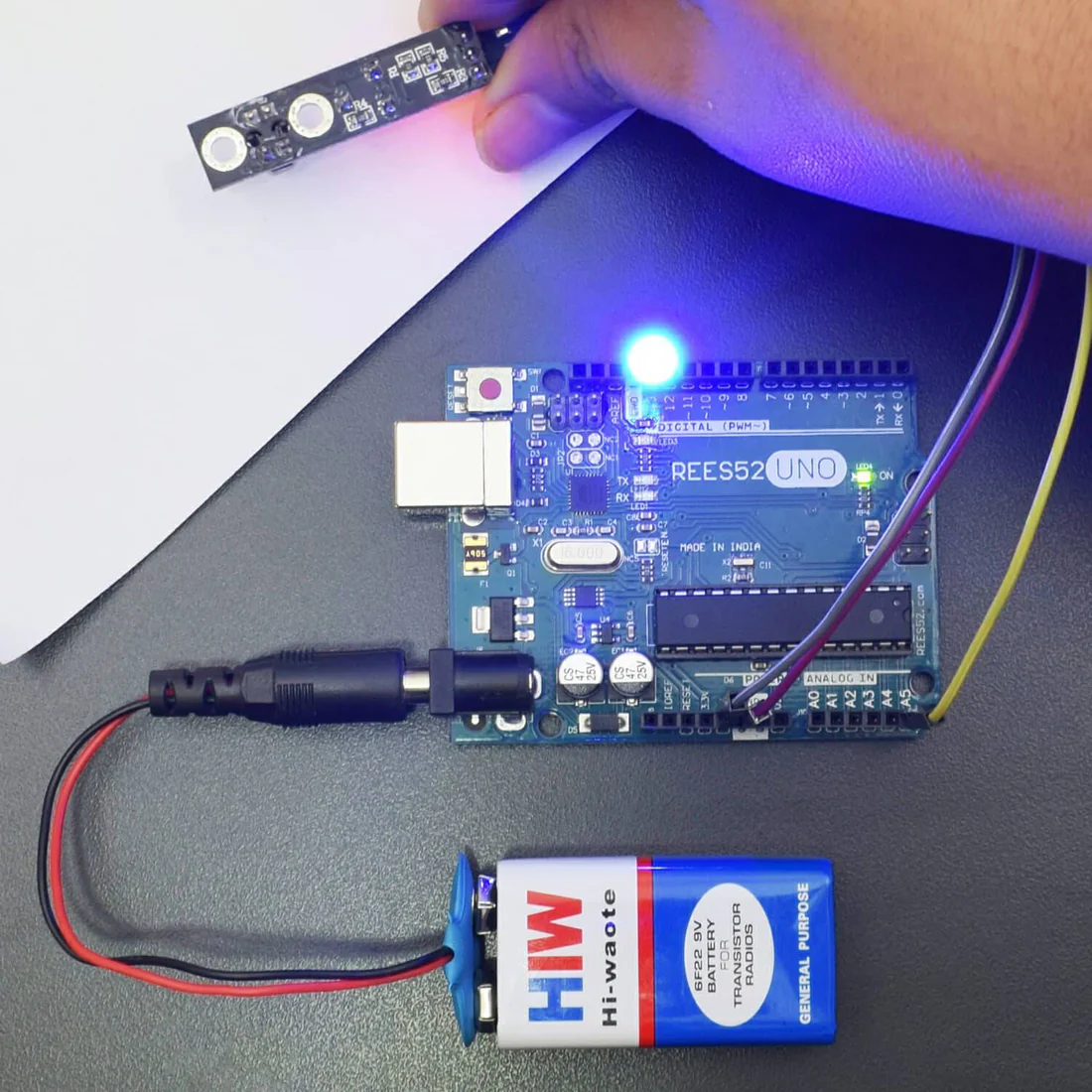 Turn on and off Led using Tracking Sensor Module